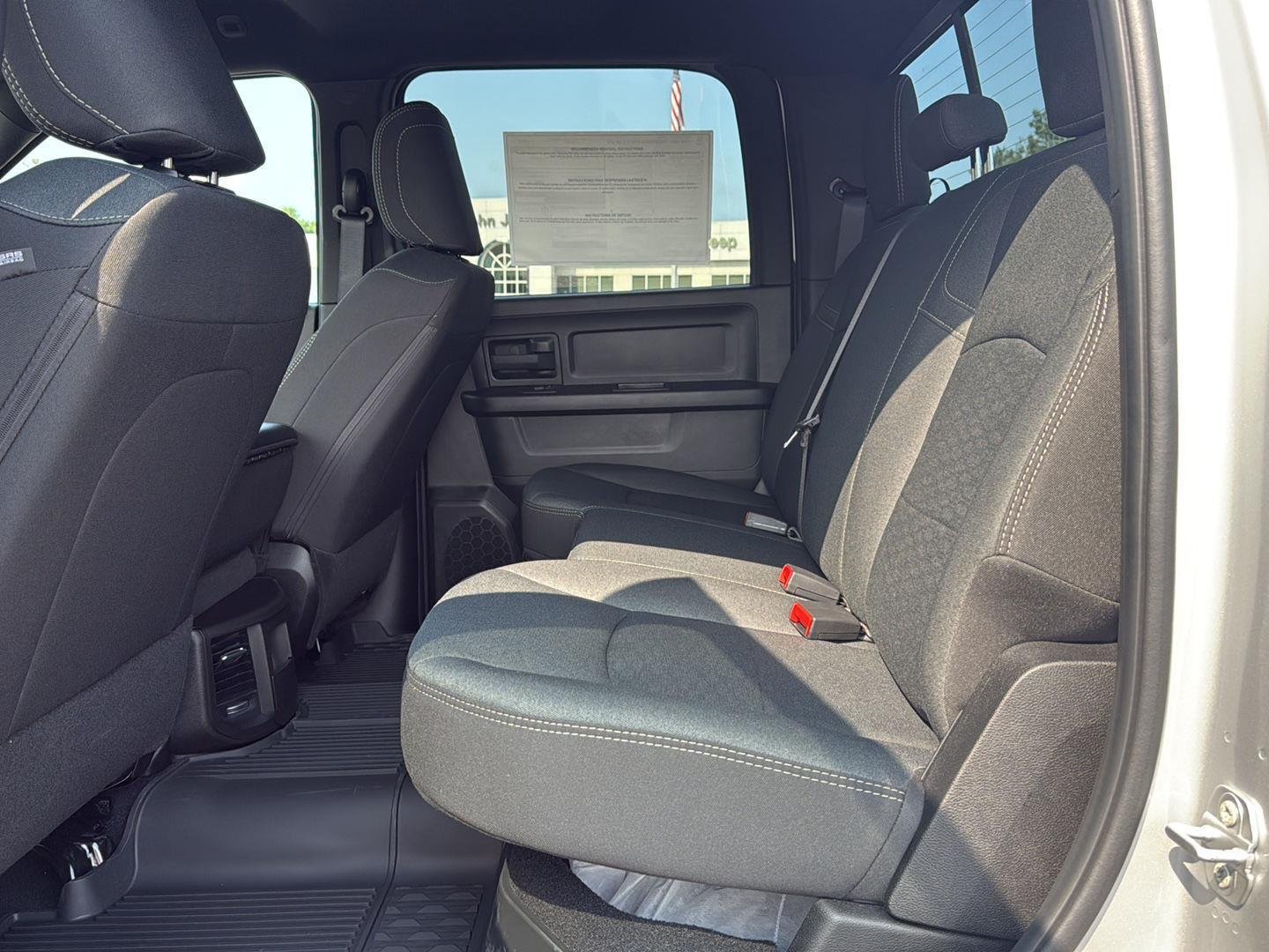 2025 RAM 2500 Tradesman - Photo 9