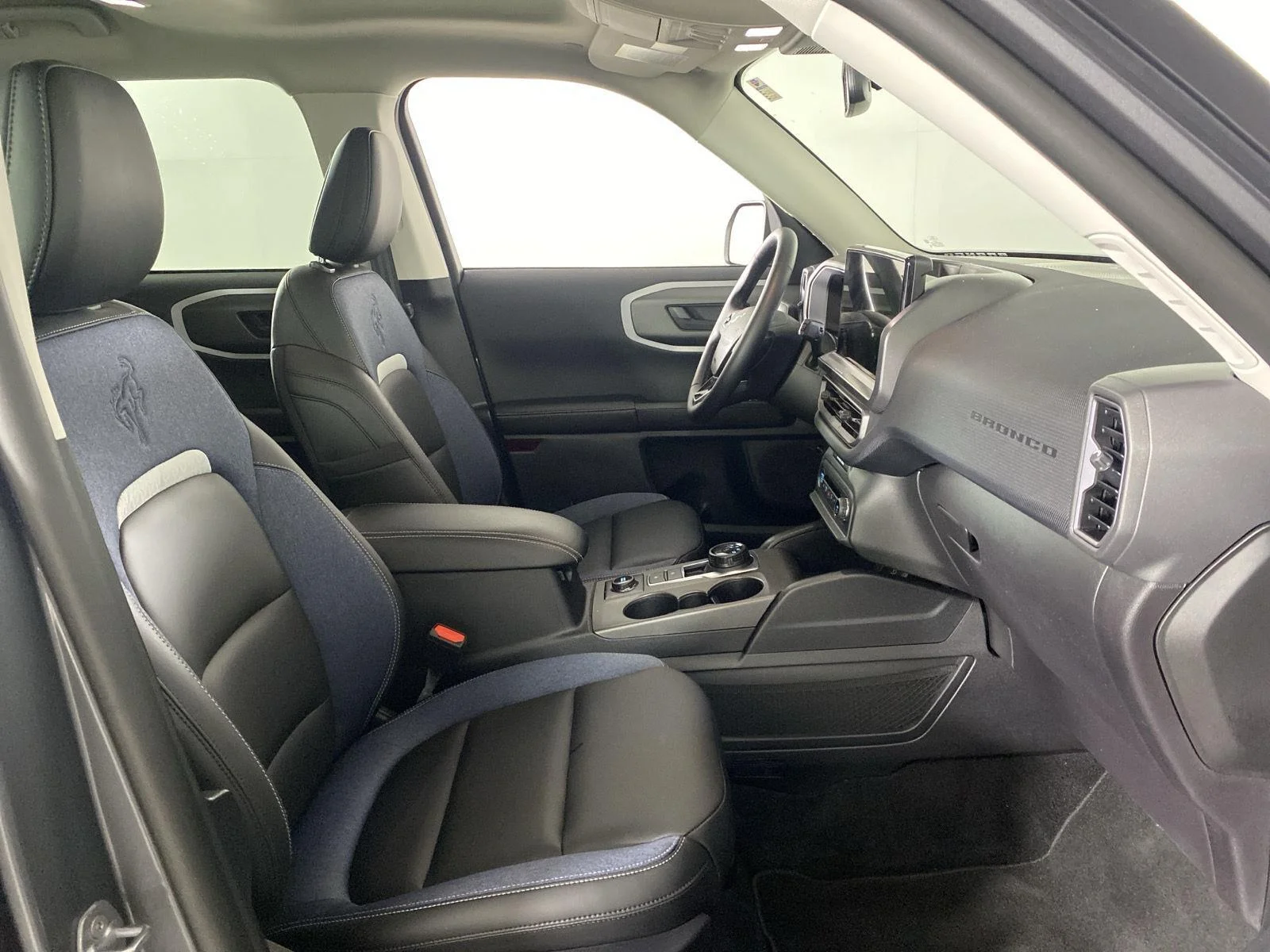 Used 2025 Carbonized Gray Ford Outer Banks image 30