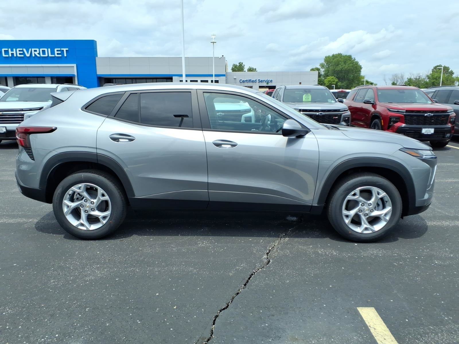 2026 Chevrolet Trax LS - Photo 18