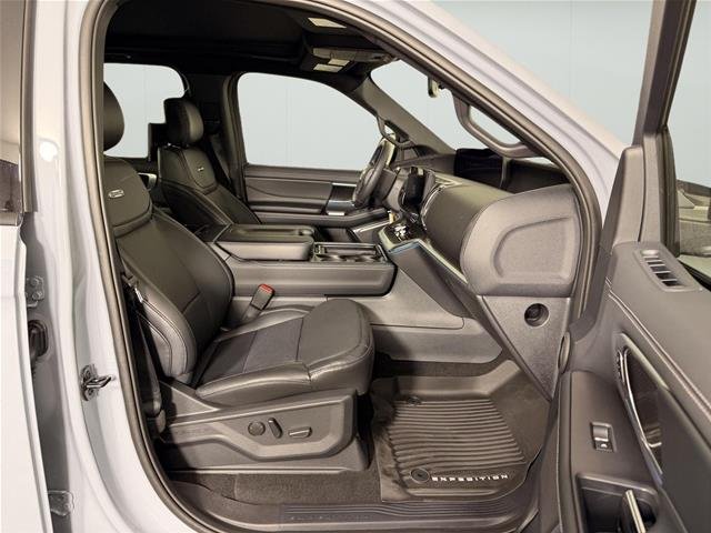 New 2026 Glacier Gray Metallic Tri-Coat Ford Platinum® image 68