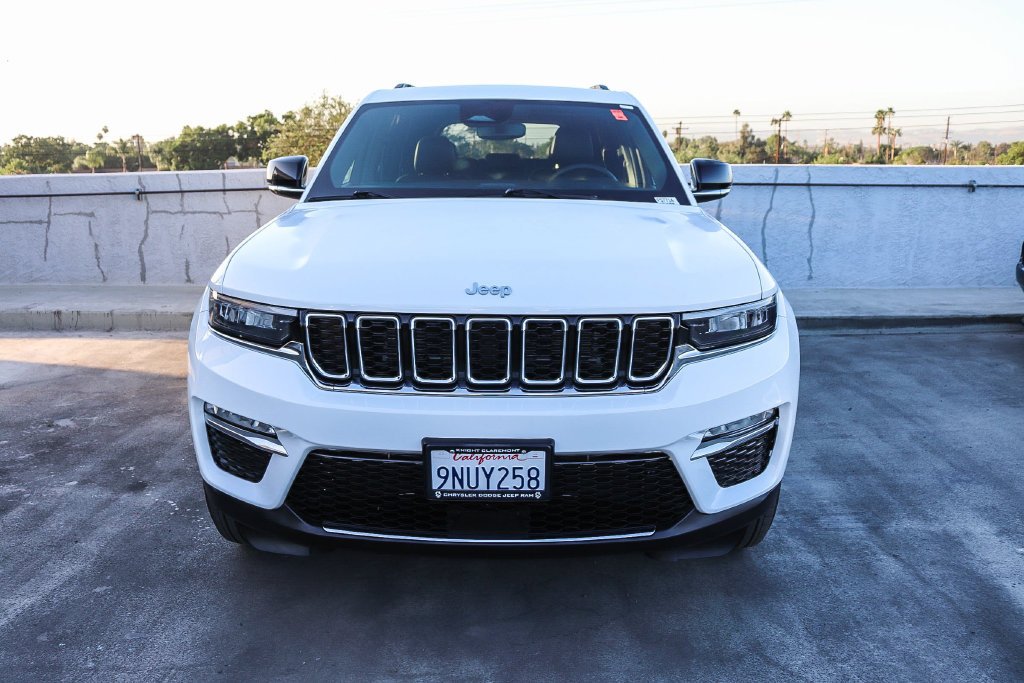 Used 2024 Bright White Clearcoat Jeep Limited image 3