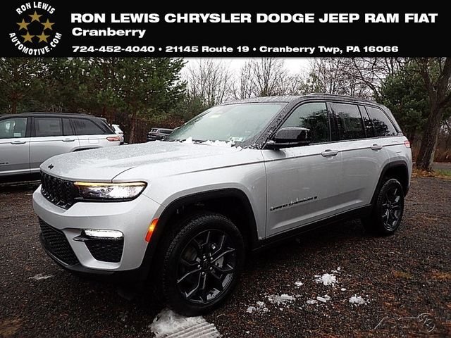 New 2025 Silver Zynith Exterior Paint Jeep Limited image 1