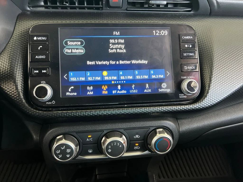 Used 2023 Electric Blue Metallic Nissan SV image 18