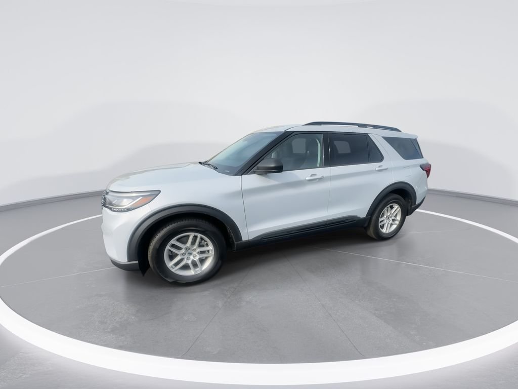 New 2026 Space White Metallic Ford Active image 5