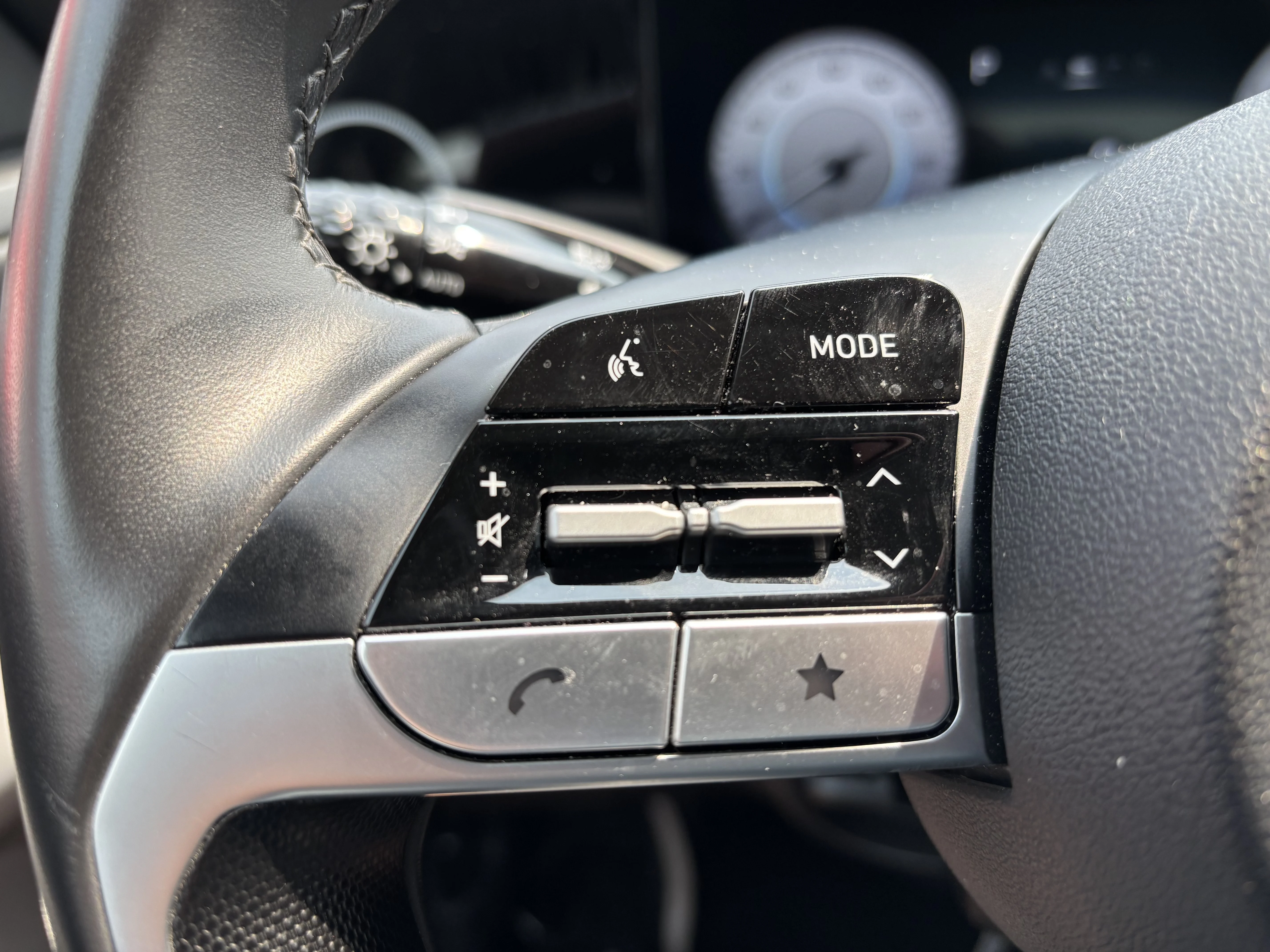 Used 2025 Fluid Metal Hyundai SEL Convenience image 19
