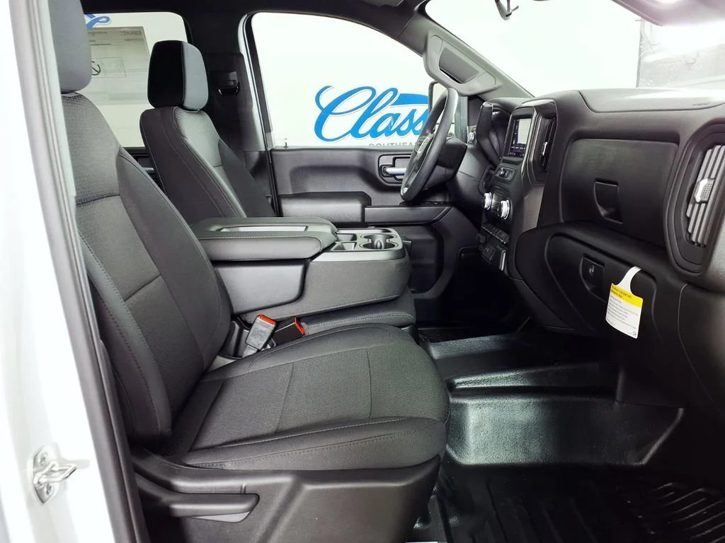 New 2026 Summit White GMC Pro image 32