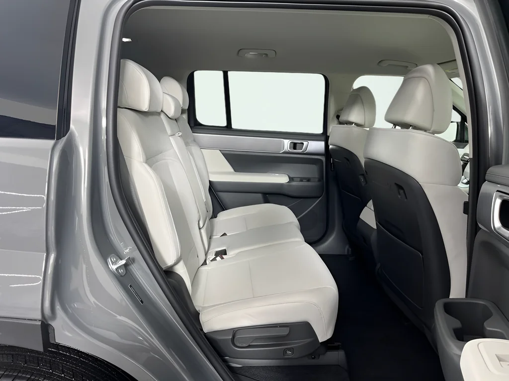 New 2026 Gray Hyundai SE image 11