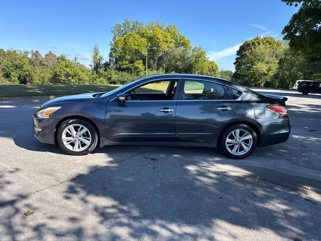 Used 2013 Gray Nissan 2.5 SL image 4