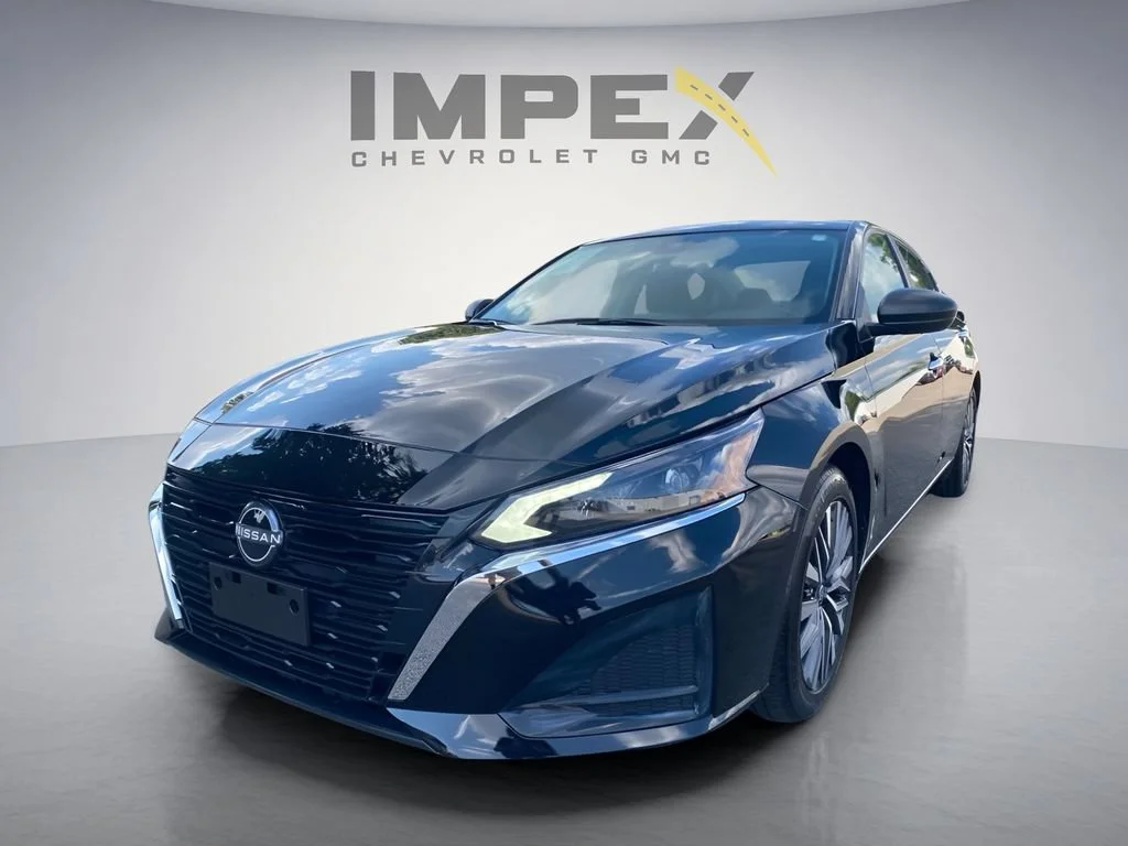 Used 2025 Black Nissan SV image 1