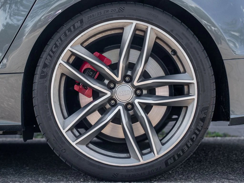 Used 2017 Gray Audi 4.0T Premium Plus image 13