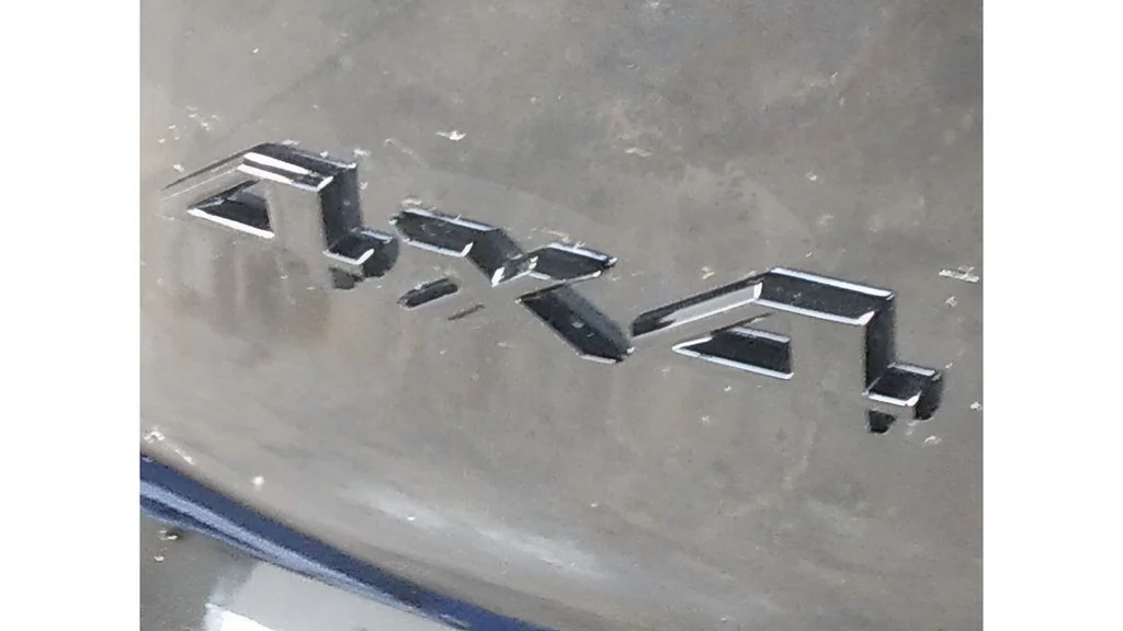 Used 2023 Black Jeep Altitude image 31