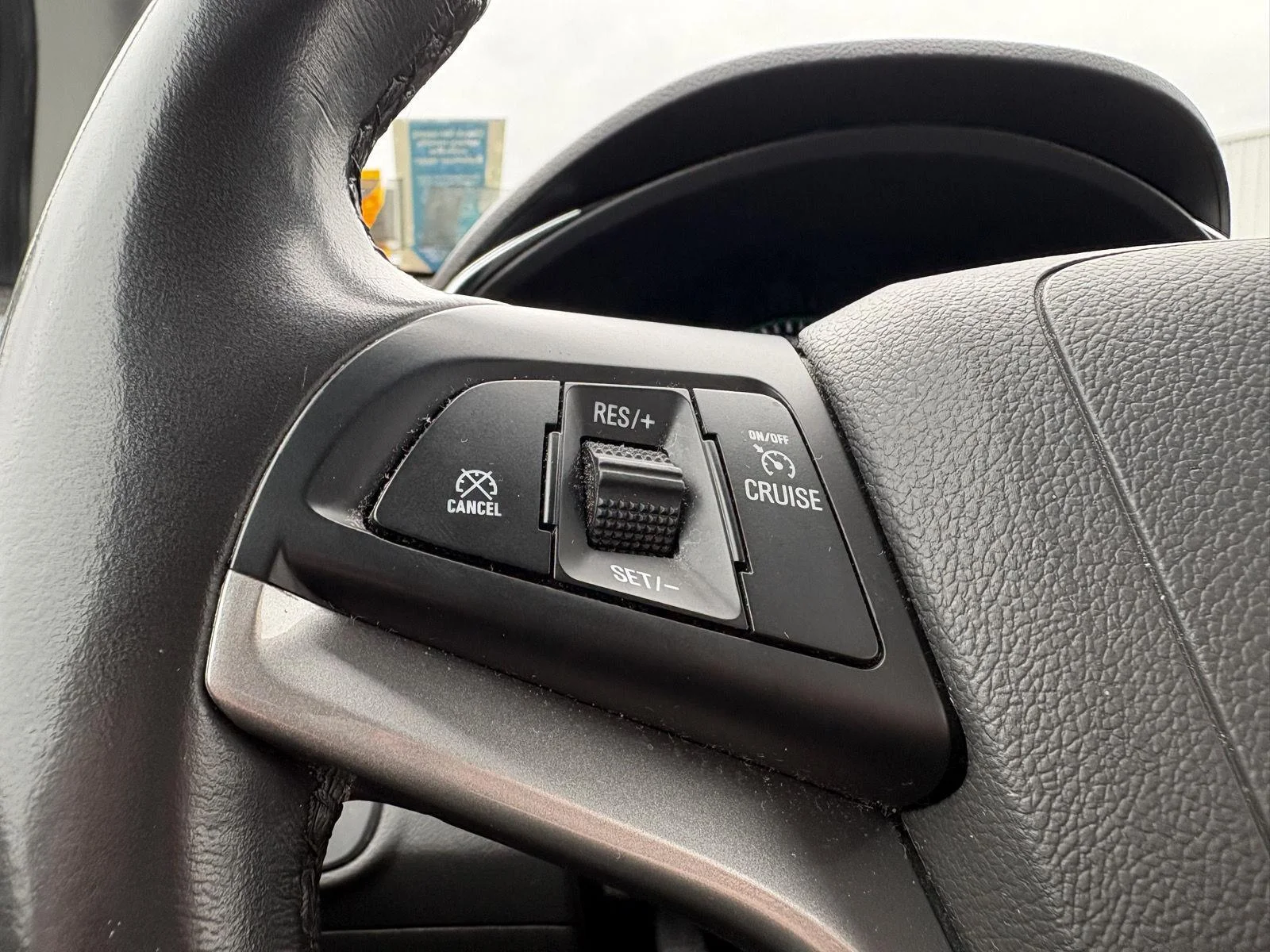 Used 2019 Summit White Chevrolet LT image 13