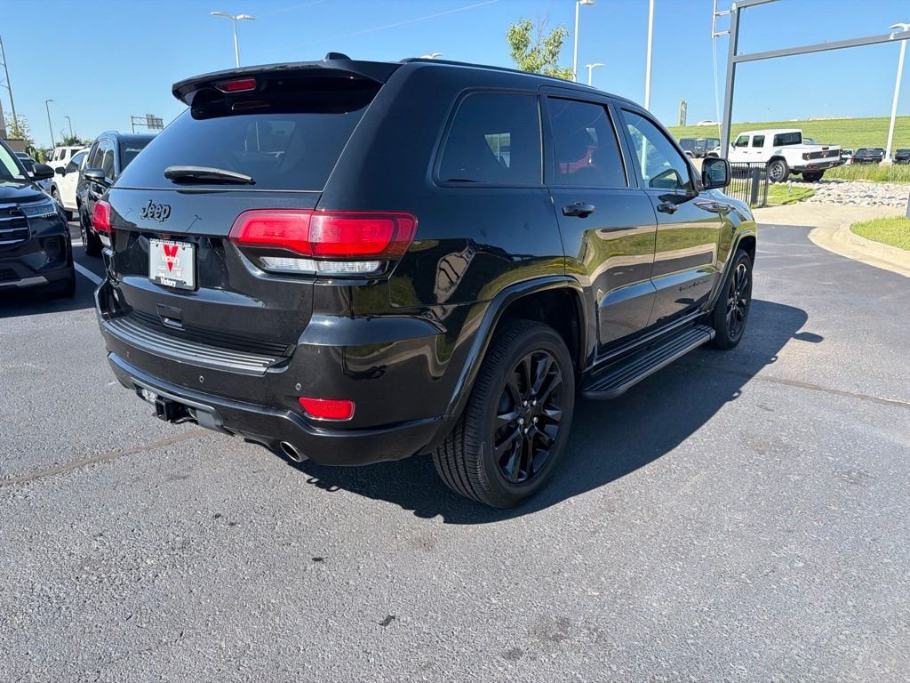 Used 2021 Black Jeep Laredo X image 7