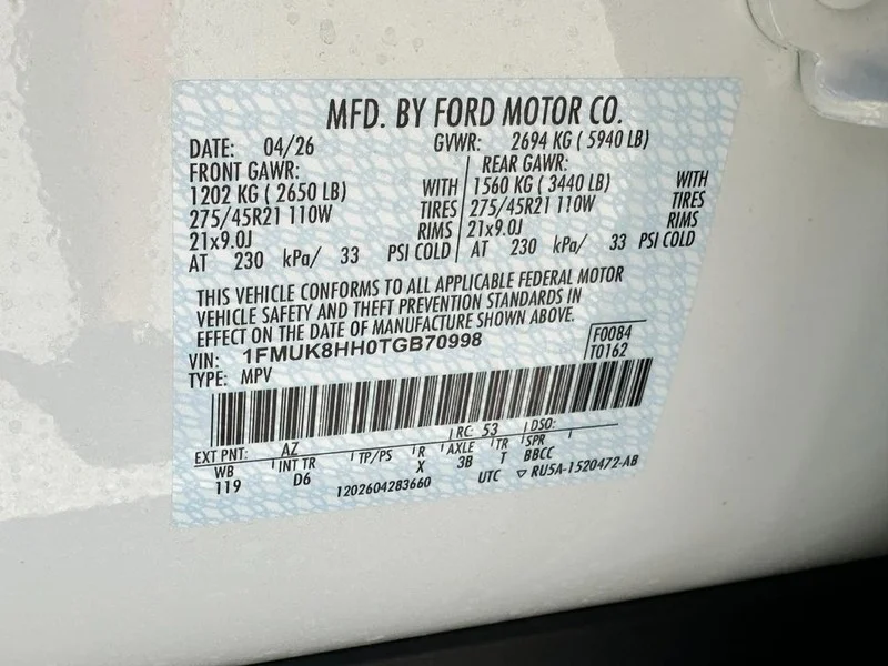 New 2026 Star White Metallic Tri-Coat Ford Platinum 4WD image 17