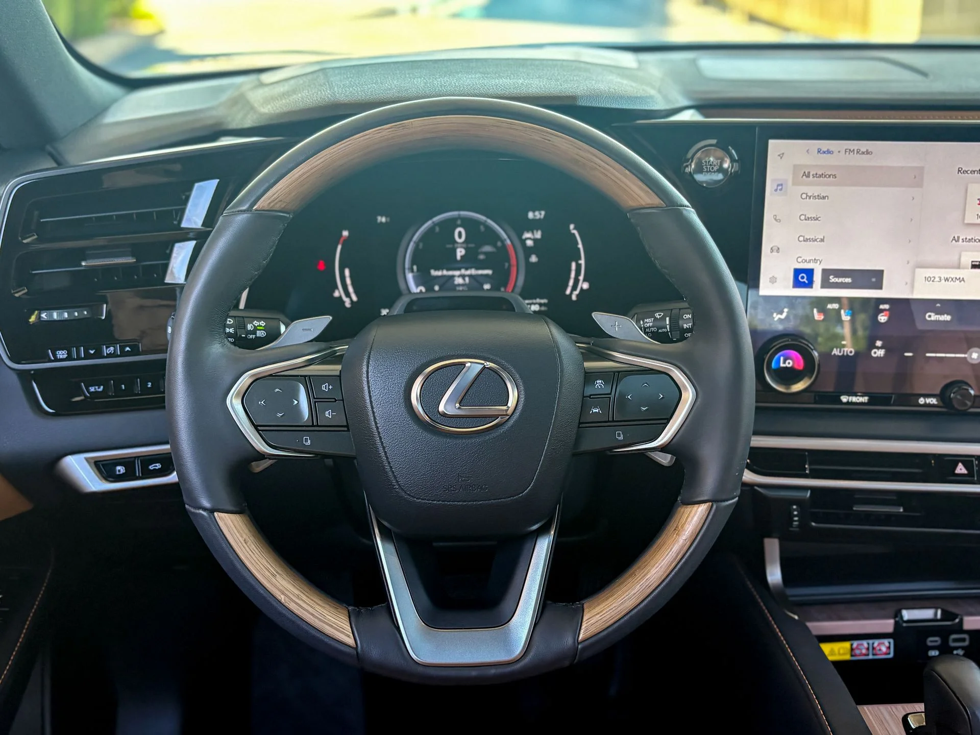 Used 2023 White Lexus 350 Premium Plus image 28