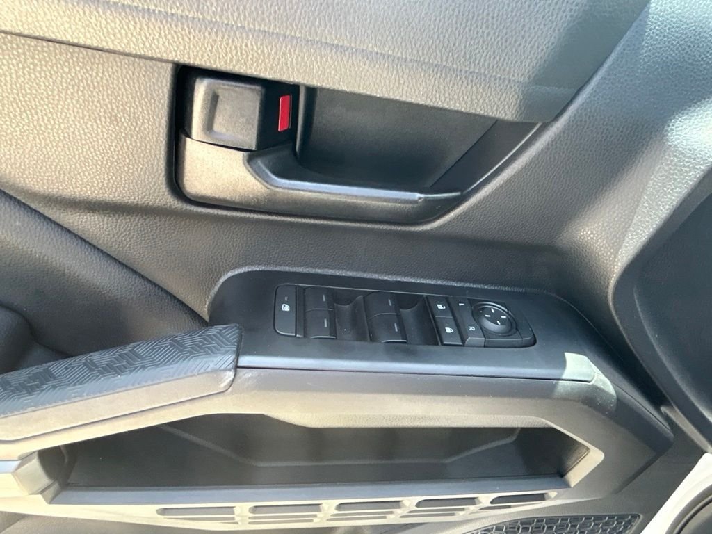 Used 2025 White Toyota SR5 image 7