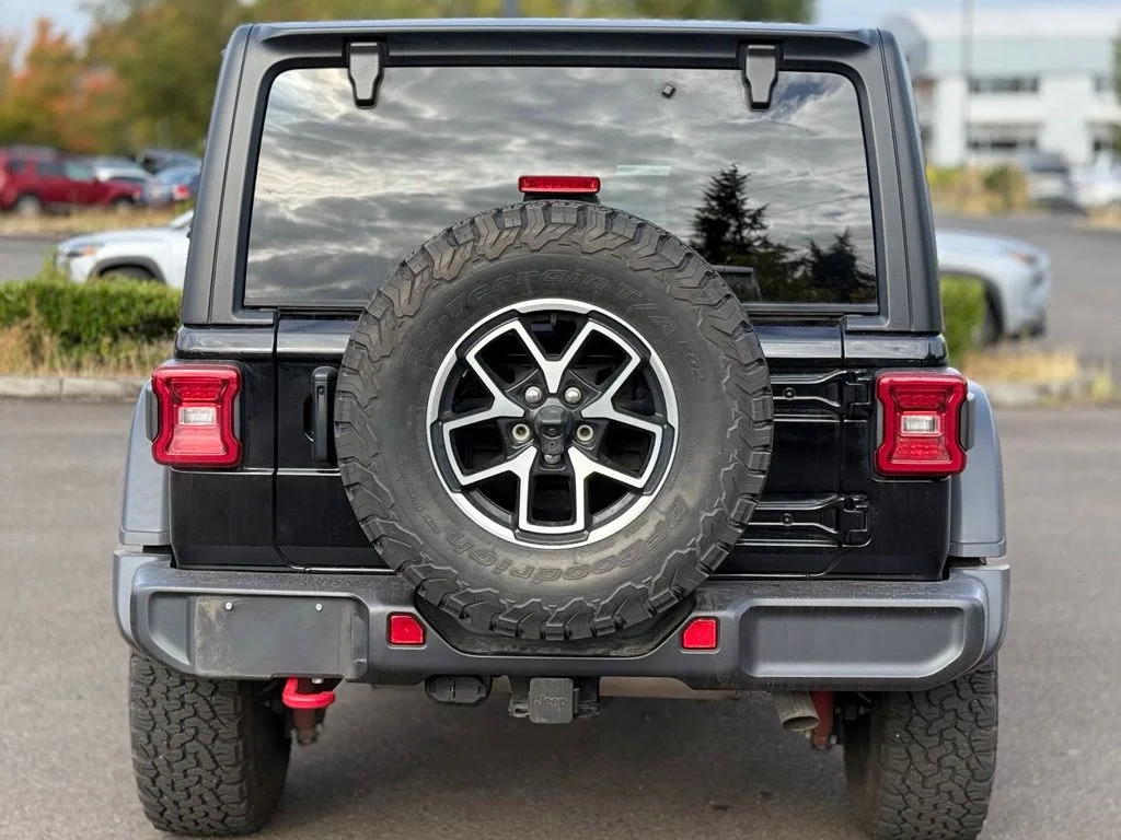 Used 2024 Black Clearcoat Jeep Rubicon image 4