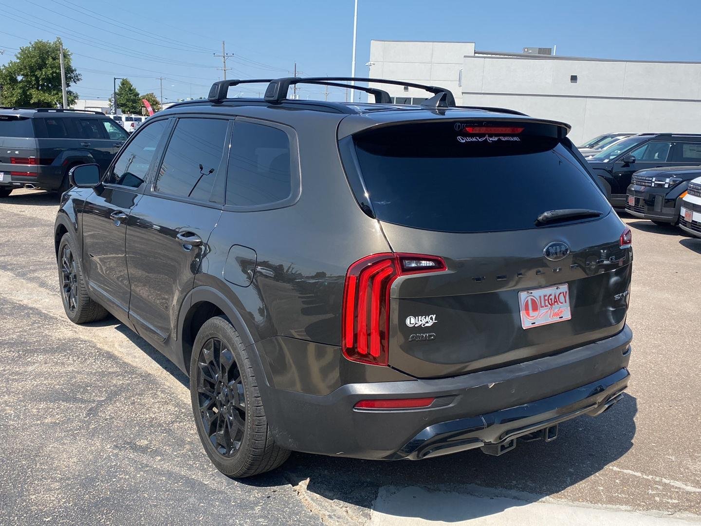 Used 2021 Dark Moss Kia EX image 3