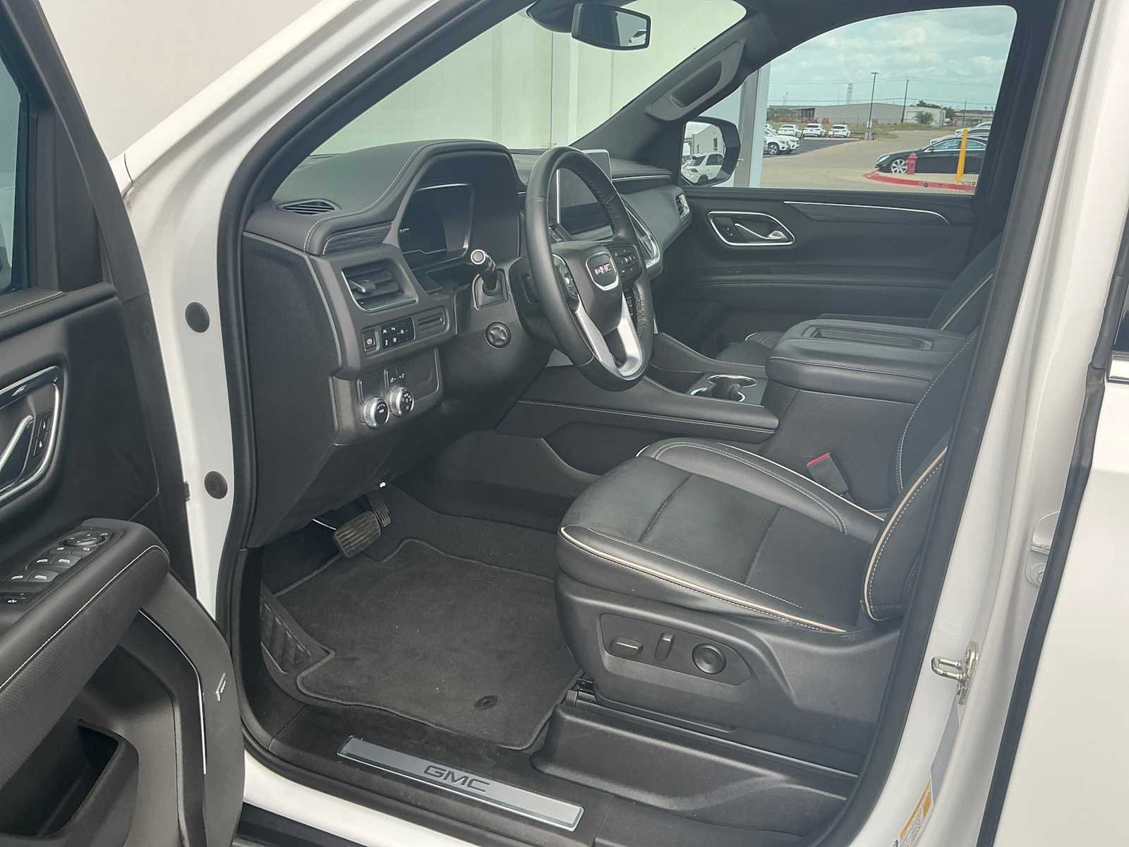 Used 2023 Summit White GMC SLT image 10
