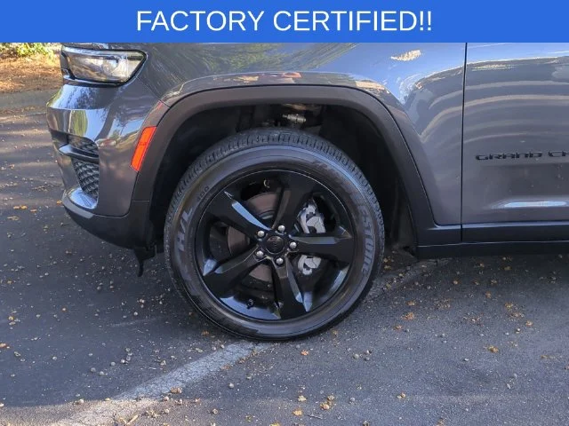 Used 2024 Gray Jeep Altitude X image 10