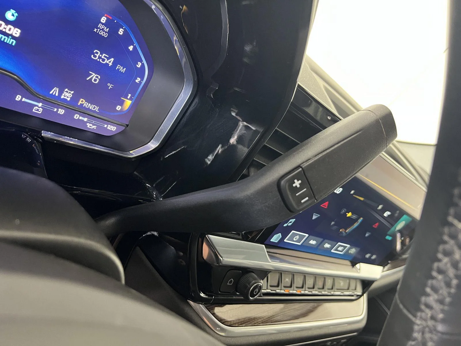 Used 2024 Slate Gray Metallic Chevrolet LT (2FL) image 19