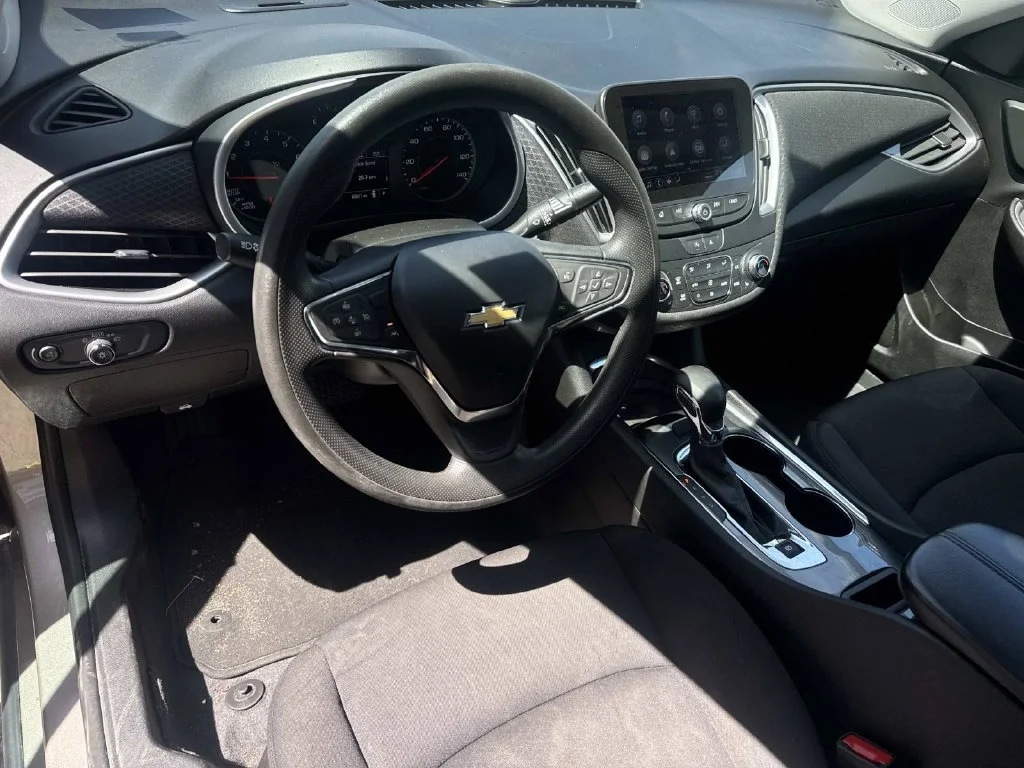 Used 2023 Gray Chevrolet LT image 33