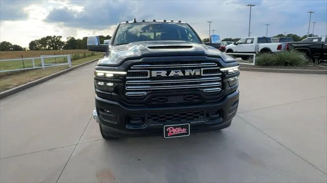 New 2027 Diamond Black Crystal Pearl-Coat Exterior Paint RAM Laramie image 4