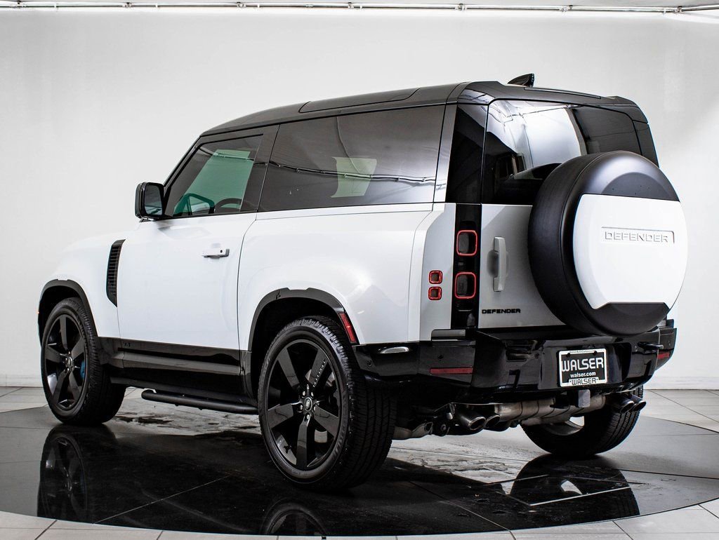2022 Land Rover Defender V8 - Photo 11
