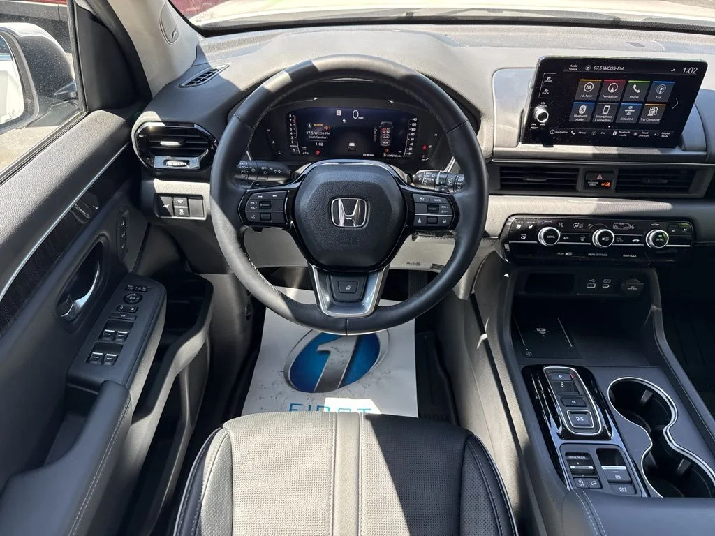 Certified Used 2023 Platinum White Pearl Honda AWD ELITE image 18