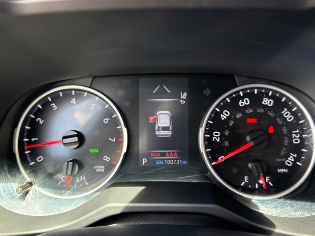 Used 2022 Gray Toyota XLE Premium image 27