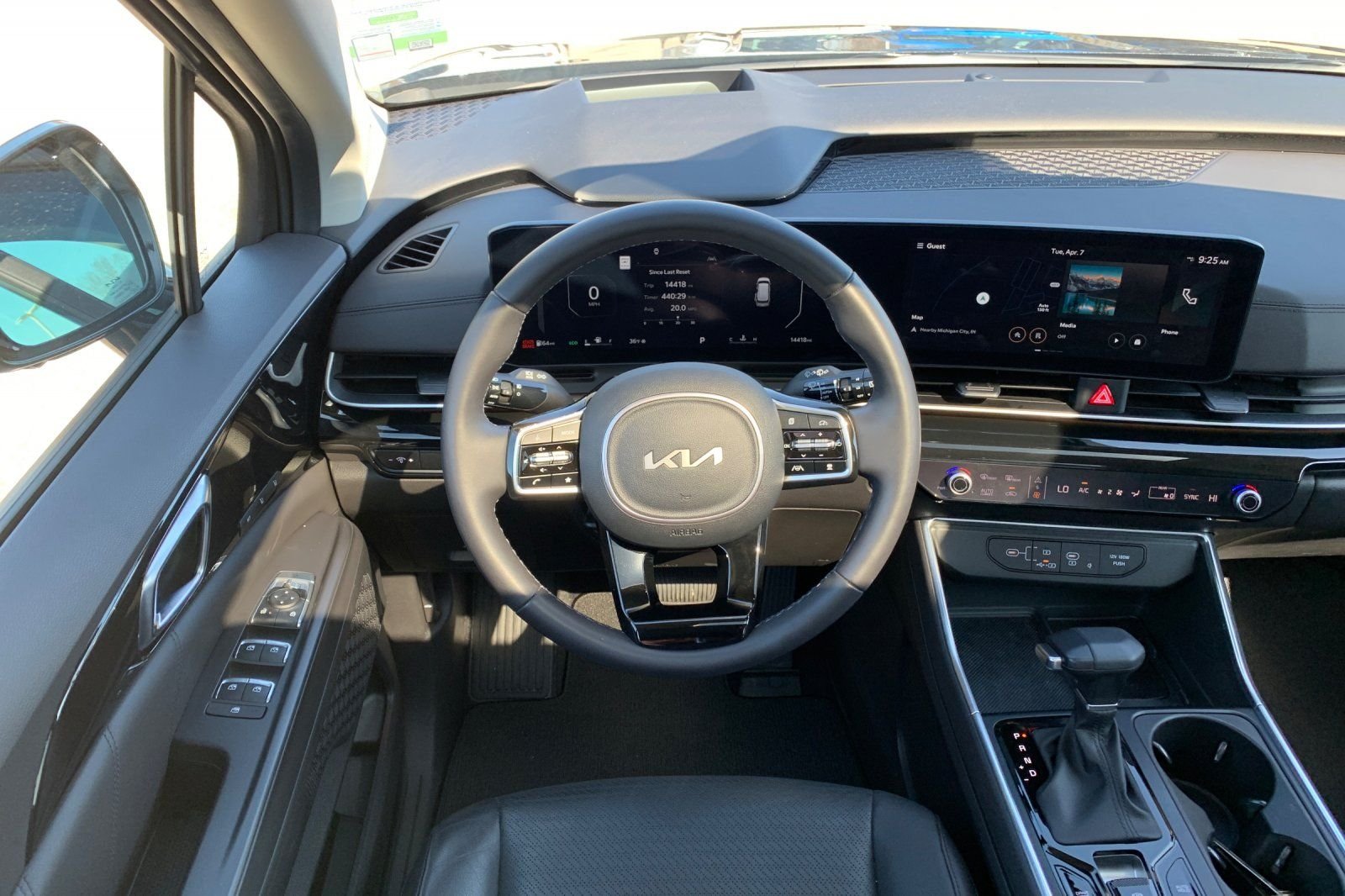 Used 2025  Kia SX Prestige image 17