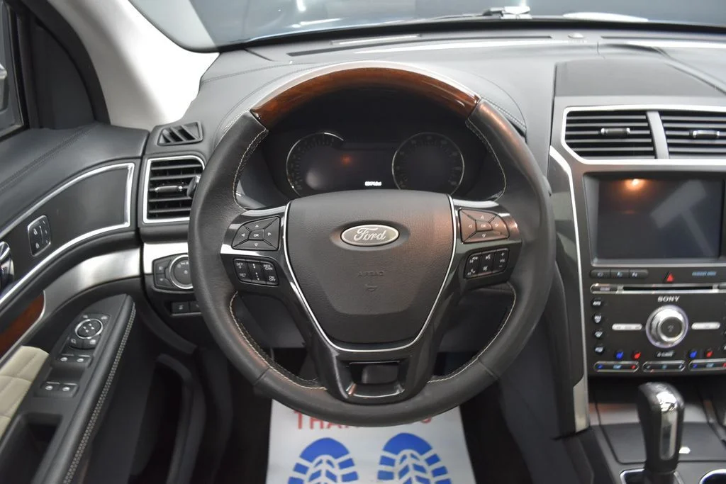 2018 Ford Explorer Platinum - Photo 10