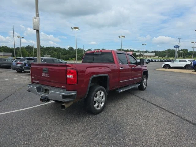 Used 2019 Red GMC SLT image 3