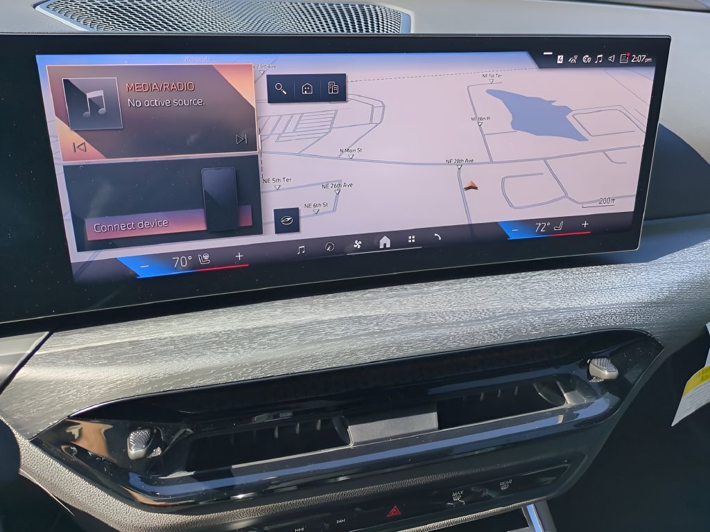 2026 BMW 3 Series 330i - Photo 19