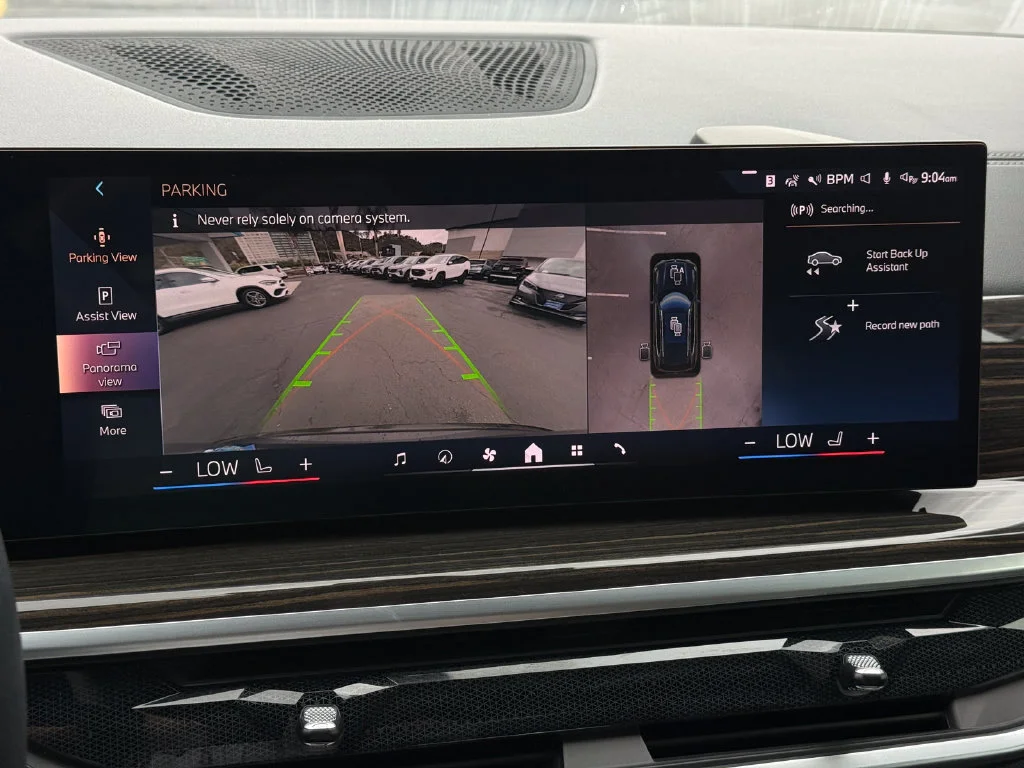 Used 2024  BMW sDrive40i image 31
