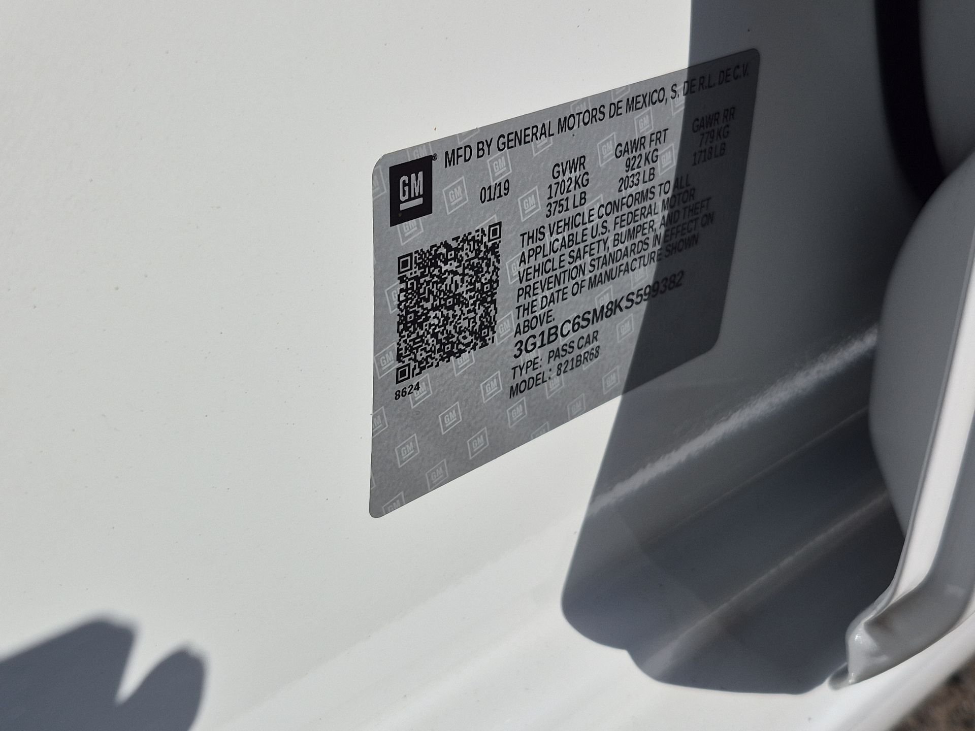 Used 2019 White Chevrolet LS image 34