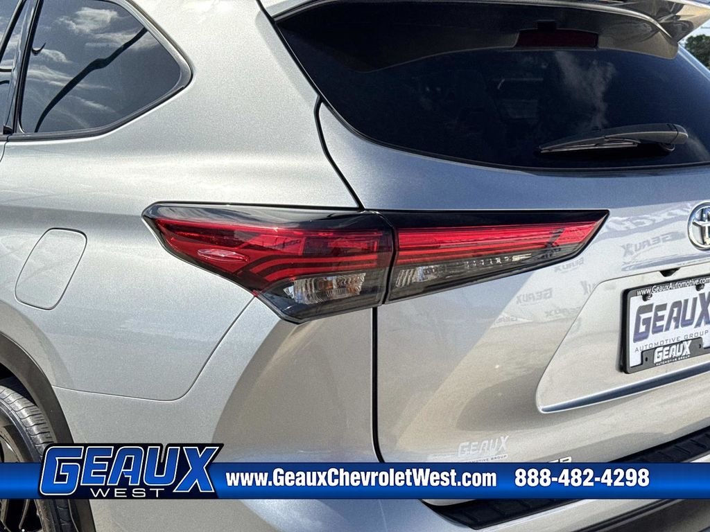 Used 2023 Silver Toyota XSE image 15