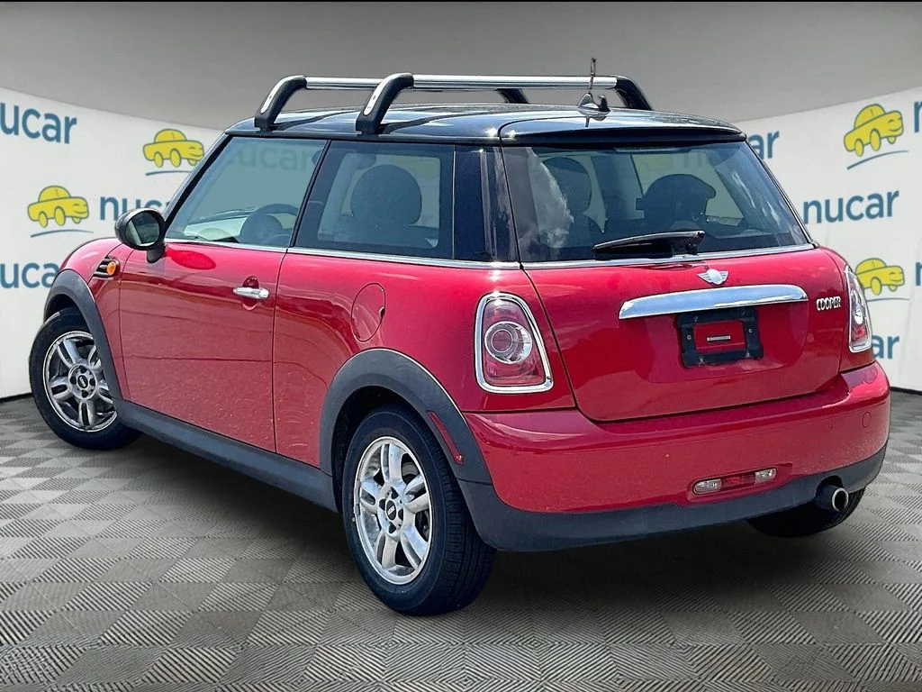 Used 2013 Red MINI Base image 4