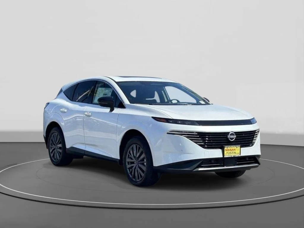 New 2026 Everest White Pearl Tricoat Nissan SL image 5