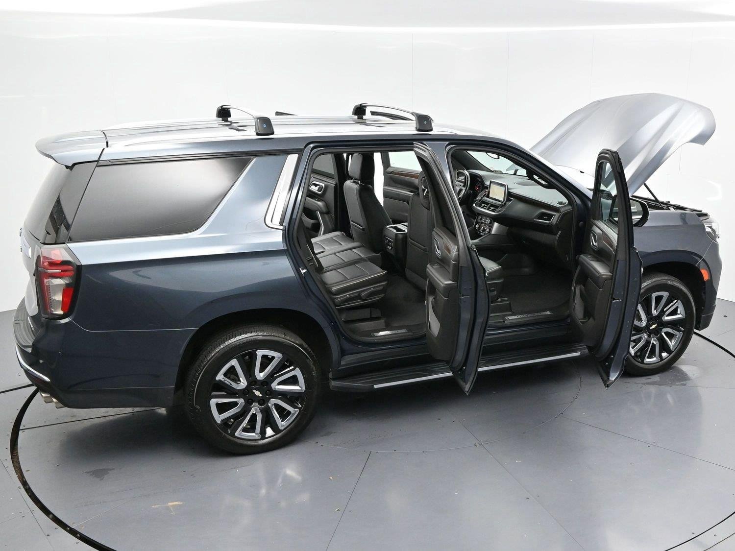Used 2021 Shadow Gray Metallic Chevrolet Premier image 41
