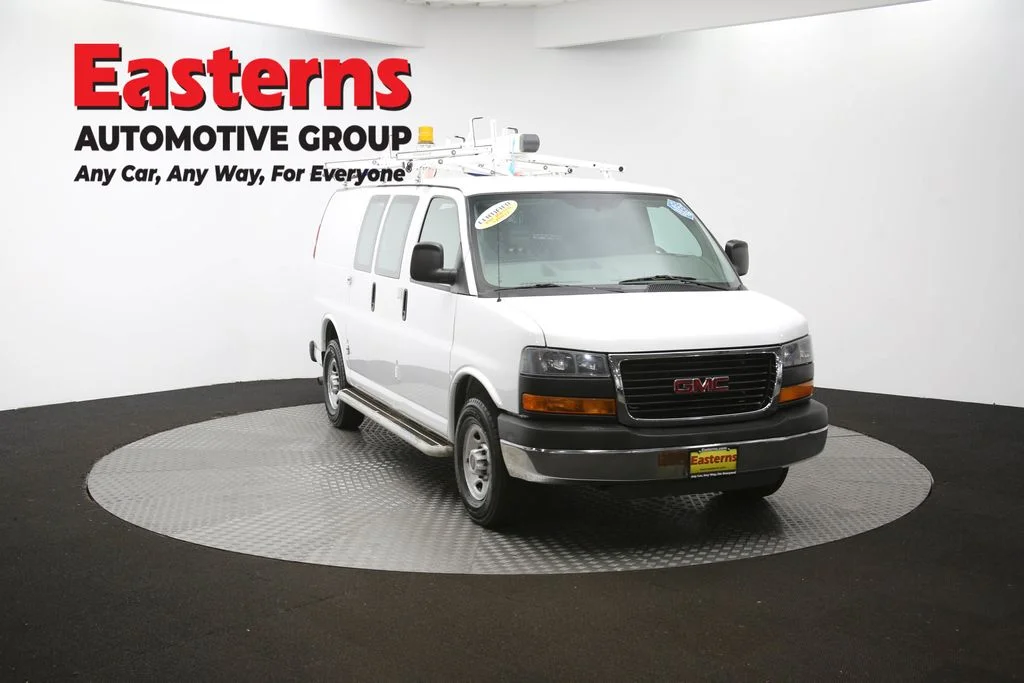 Used 2015 White GMC Work Van image 49