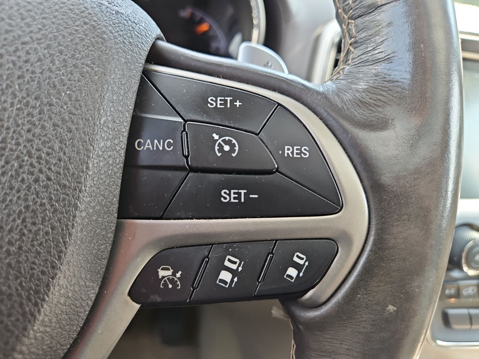 Used 2014 Gold Jeep Overland image 24
