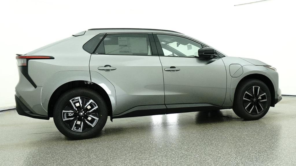 New 2026 Heavy Metal Toyota XLE image 12