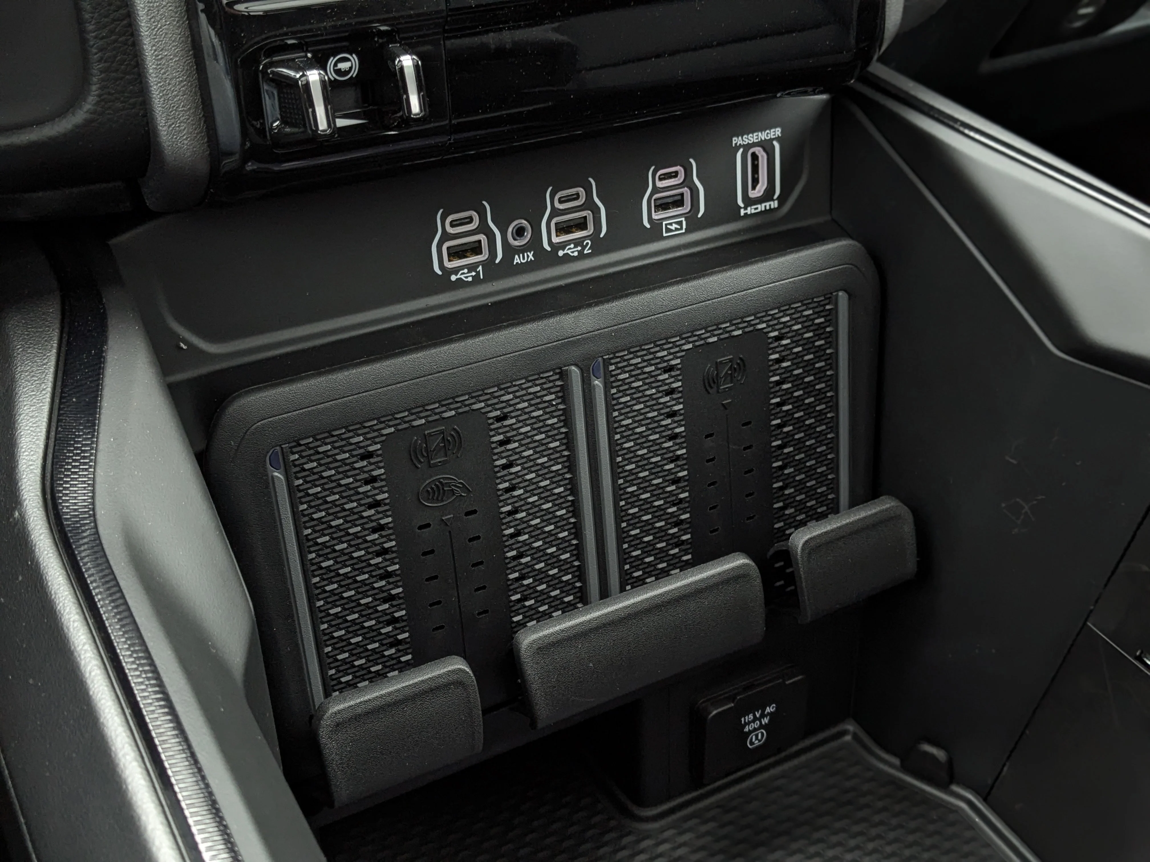 New 2026 Black RAM Sport - - Level 1 Equip Grp - Dual?Pane Panoramic Sunroof - Leather?Faced Bucket Seats - 5.7L image 21