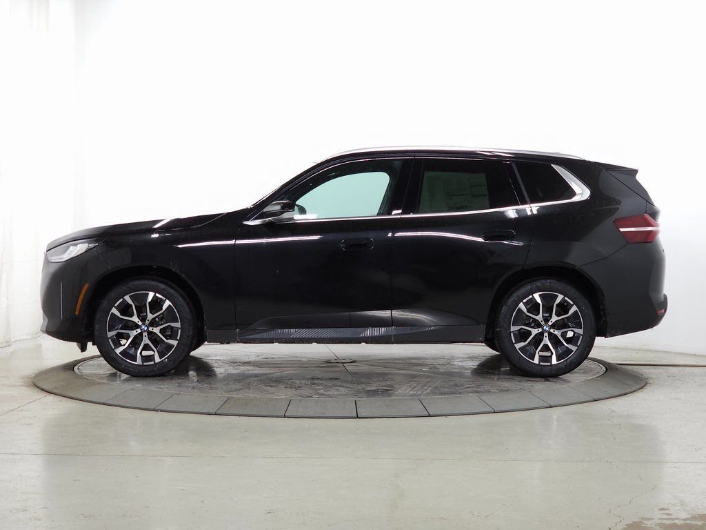 Used 2026 Black Sapphire Metallic BMW 30 xDrive image 5