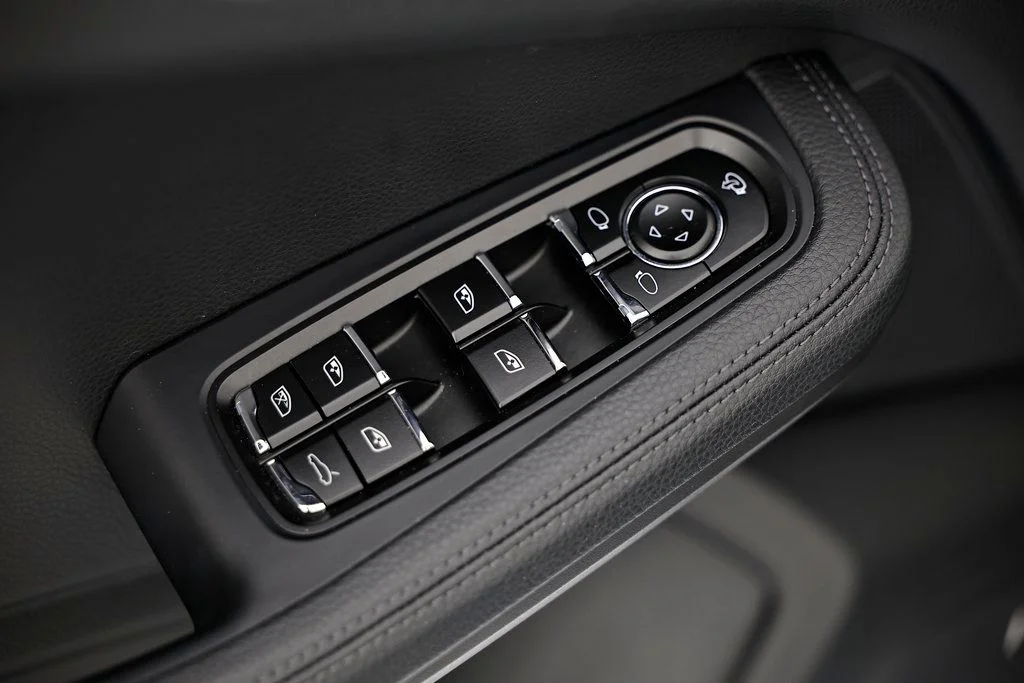 Used 2025 Silver Porsche Certified image 22