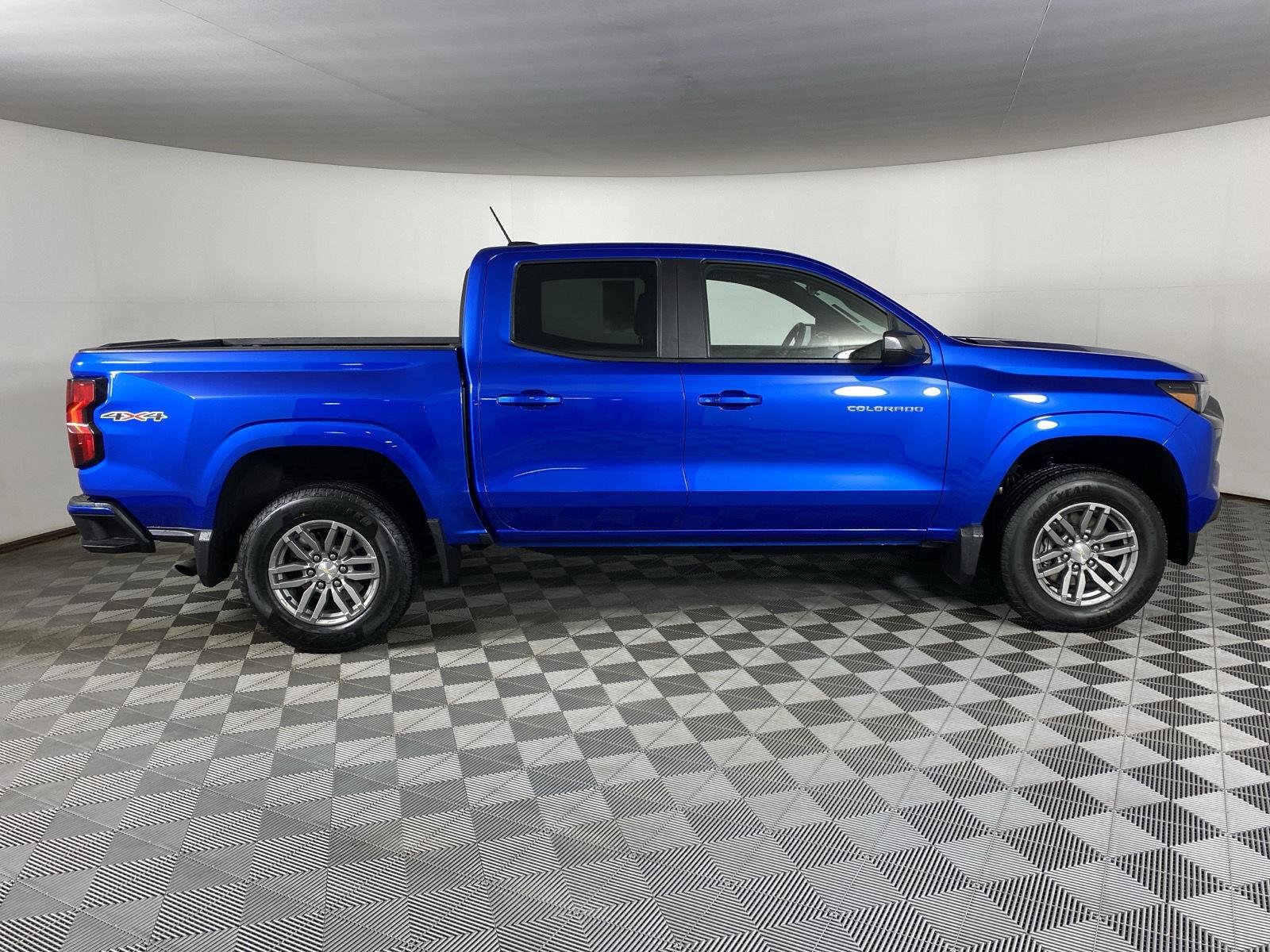 Used 2023 Glacier Blue Metallic Chevrolet 4WD LT image 8