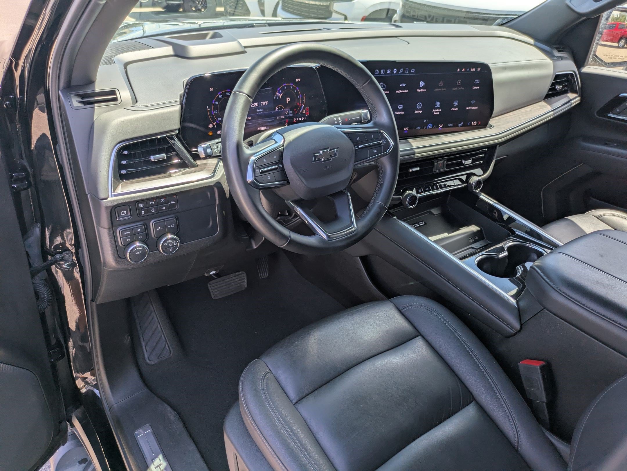 Used 2025 Black Chevrolet Z71 image 14