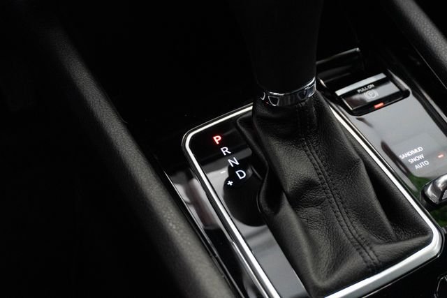 Used 2024 Blue Jeep Limited image 15