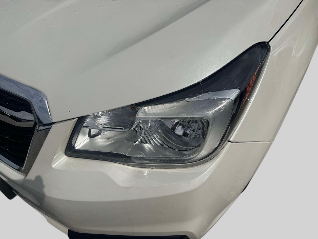 Used 2018 White Subaru 2.5i Limited image 7